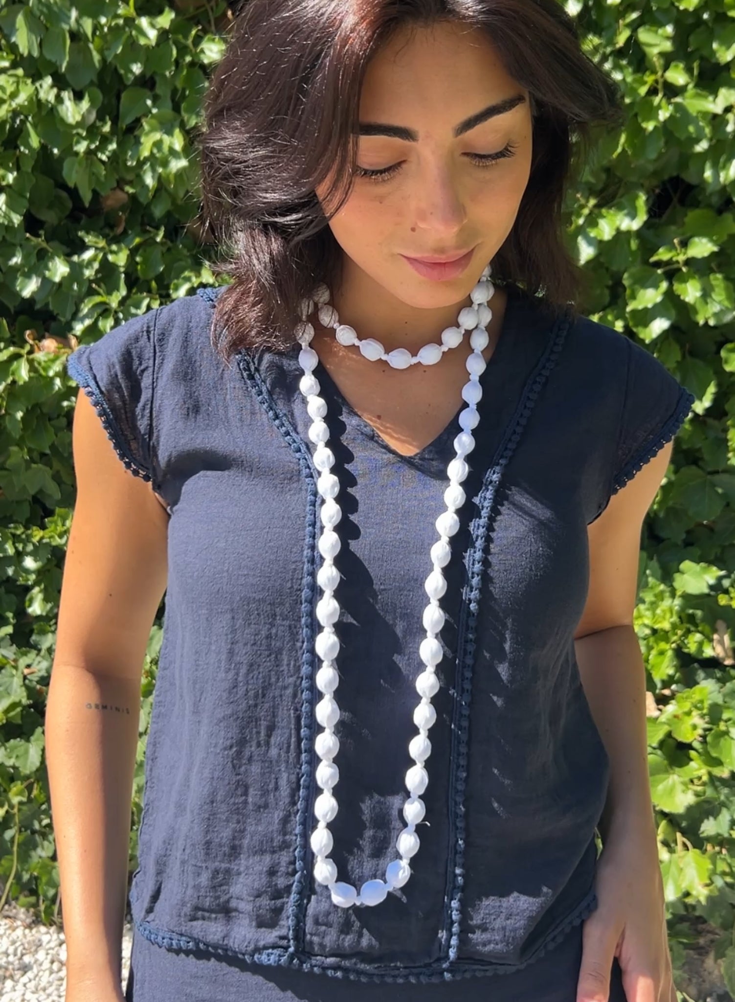 Collar seda blanco
