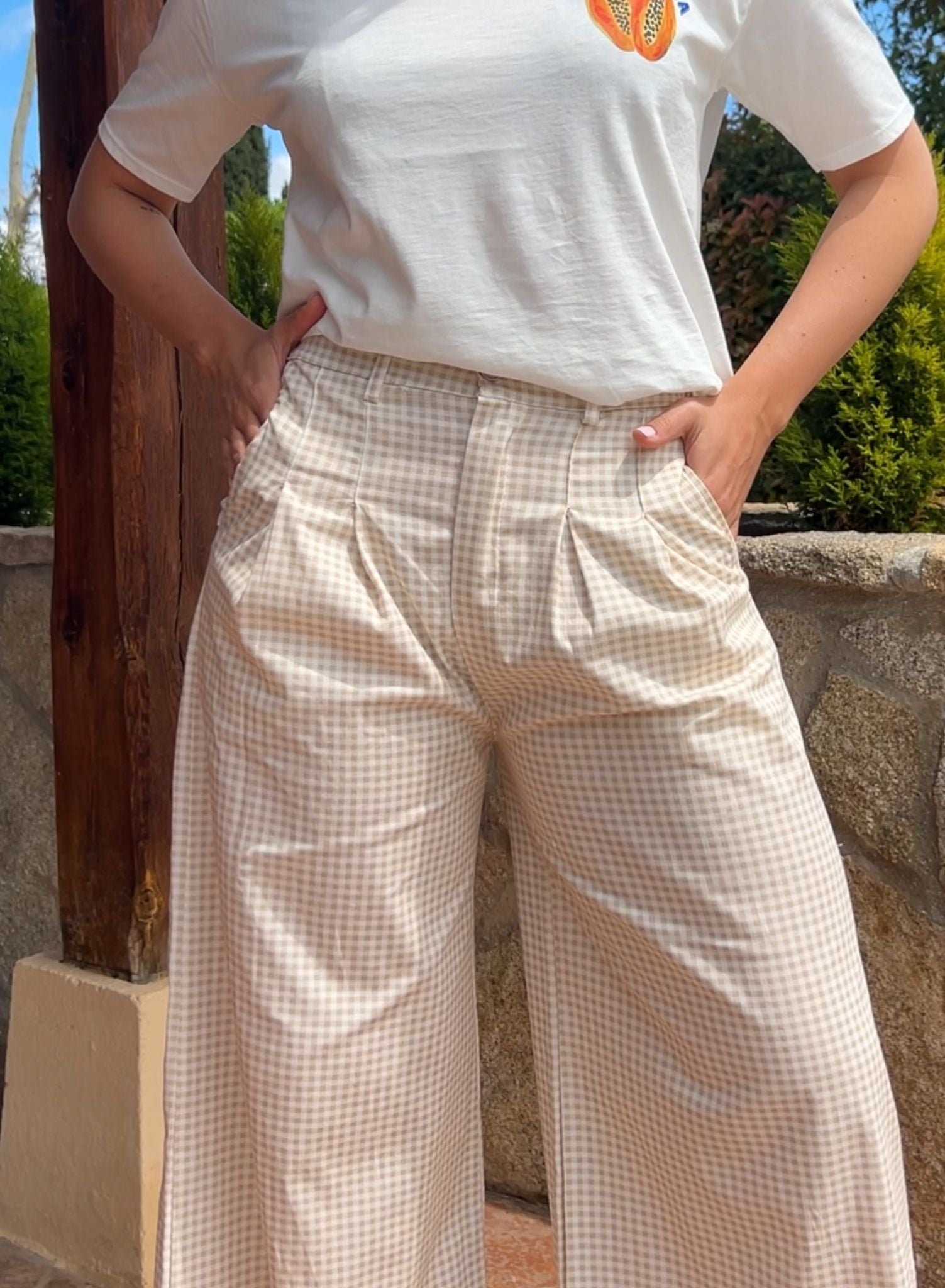 Beige gingham pants