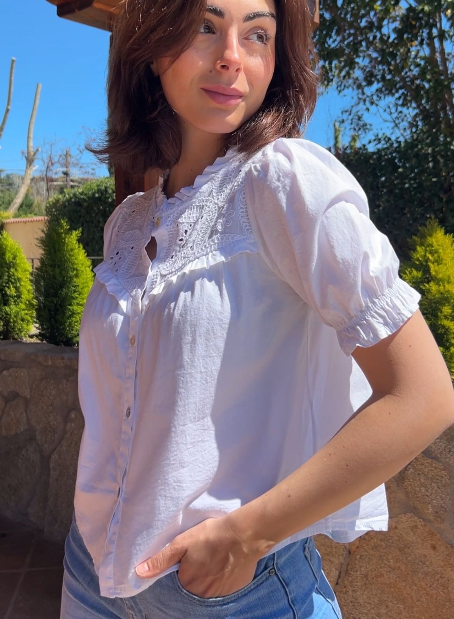Blusa encaje blanco