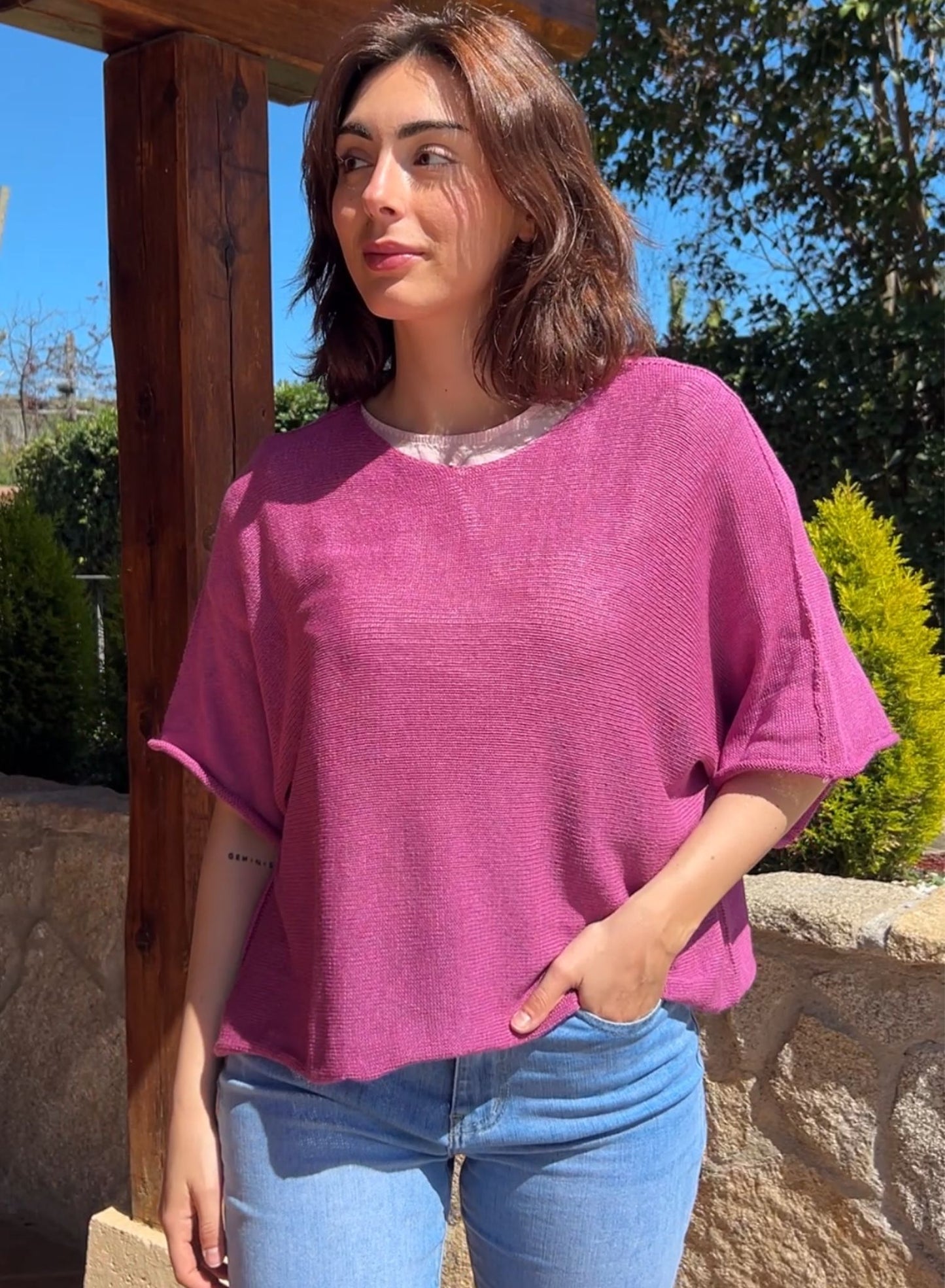 Thin bougainvillea sweater