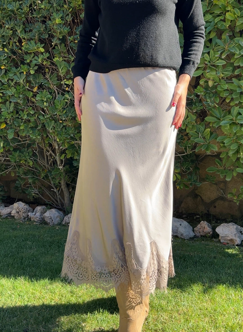 Falda raso gris claro