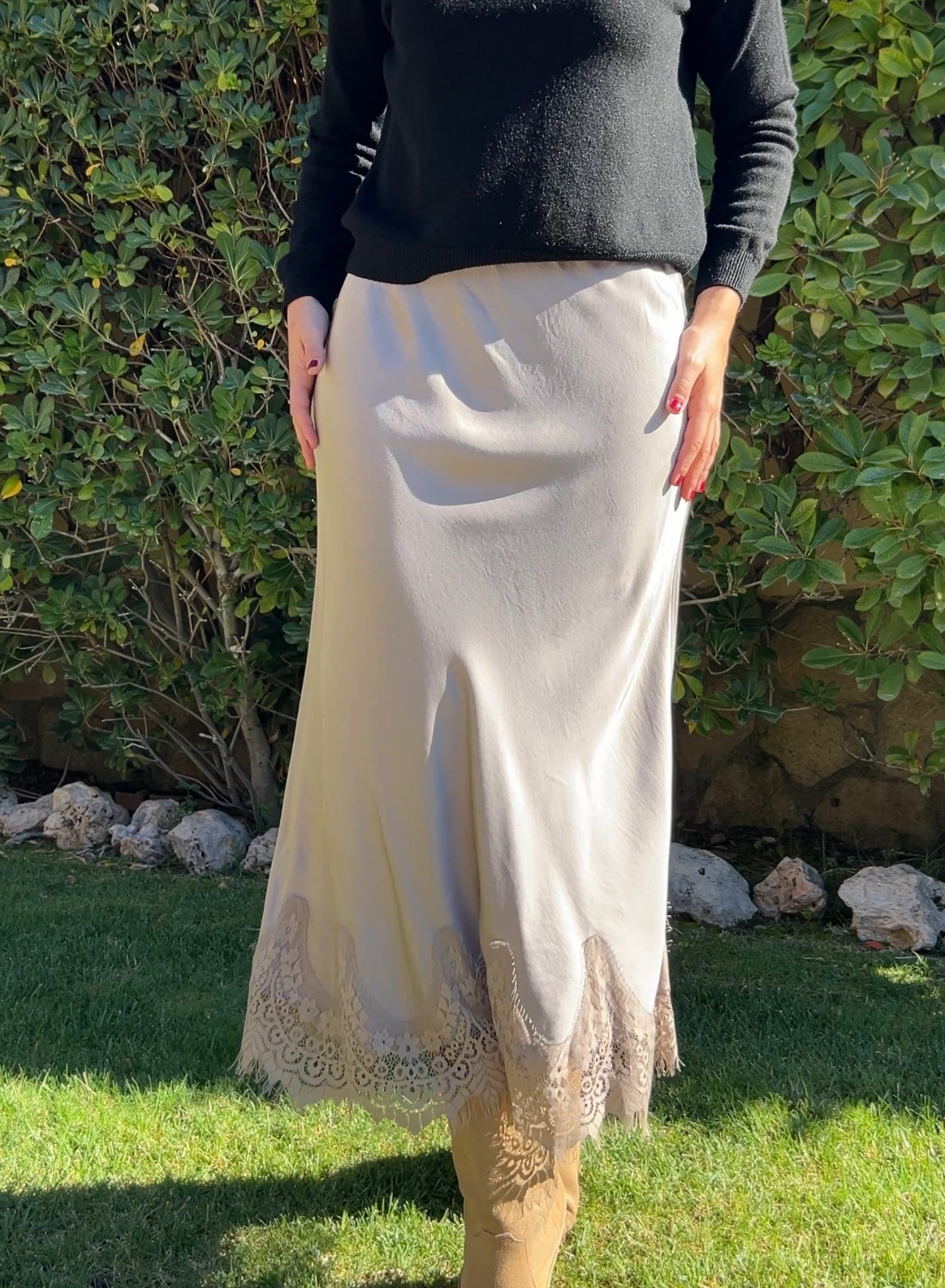 Falda raso gris claro