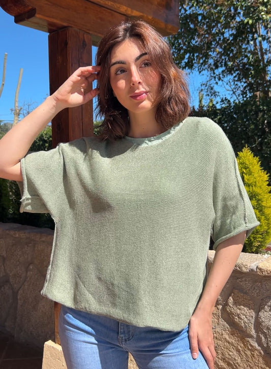 Thin green sweater