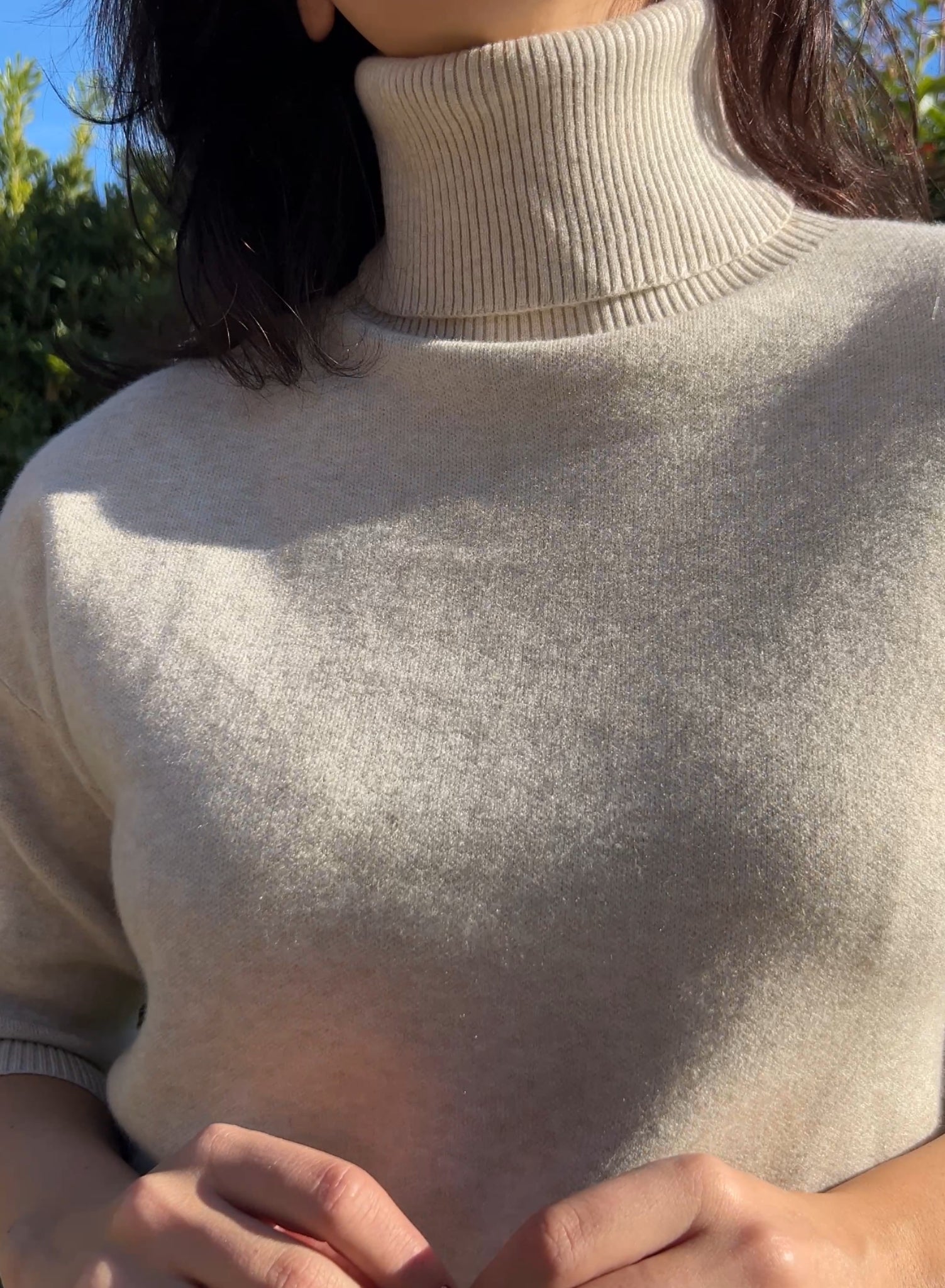 Jersey cuello alto crudo