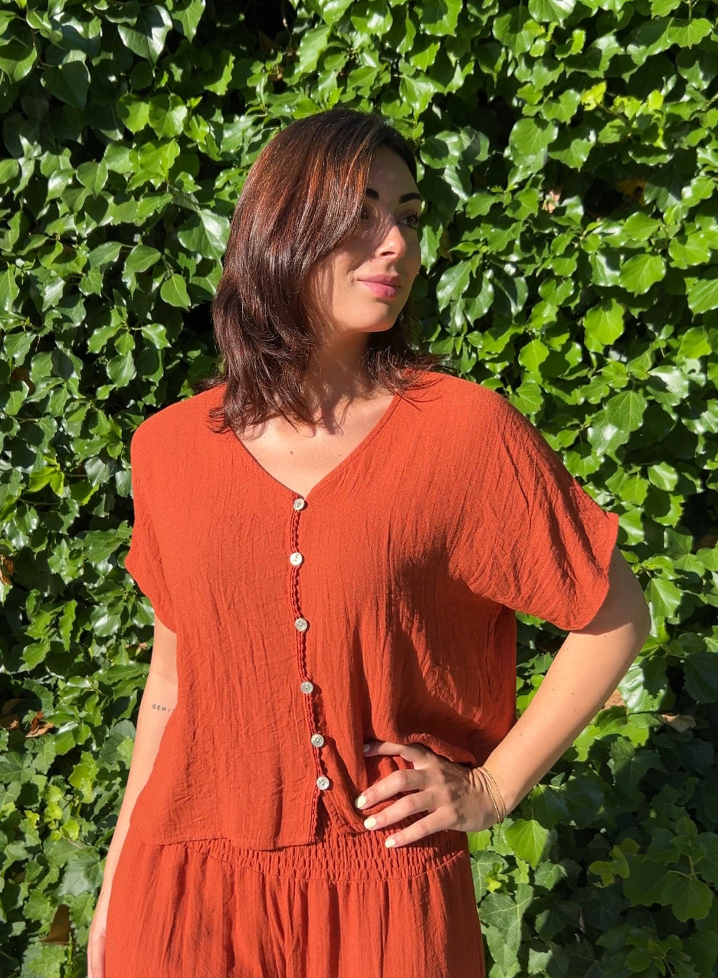 Blusa tipo bambula botones