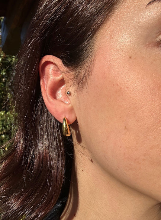 Mini hoop earring