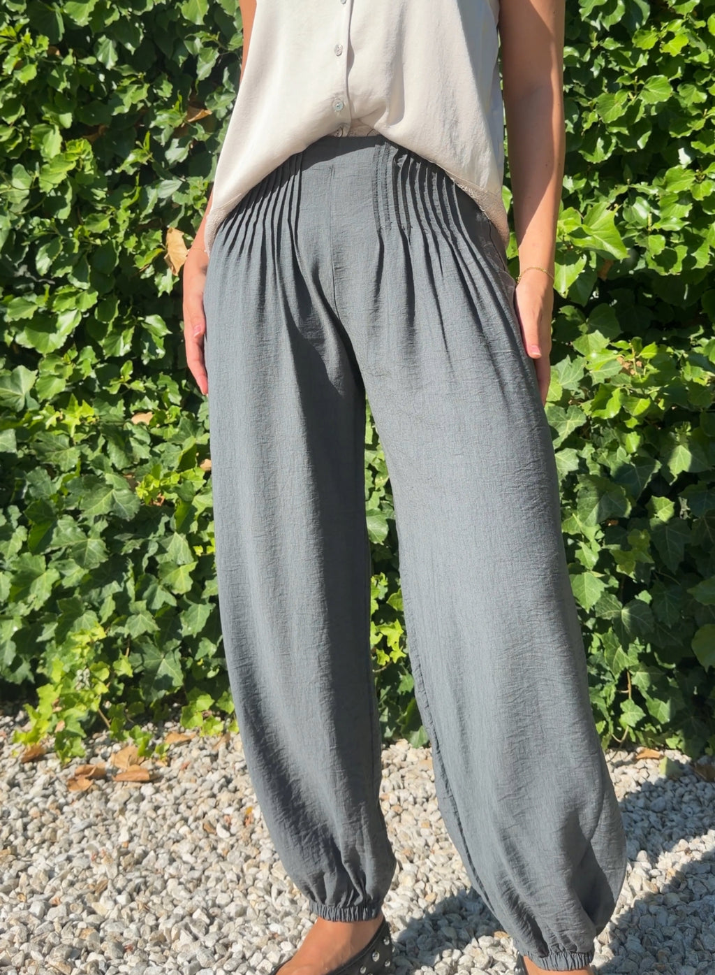 Bombacho jaretas gris