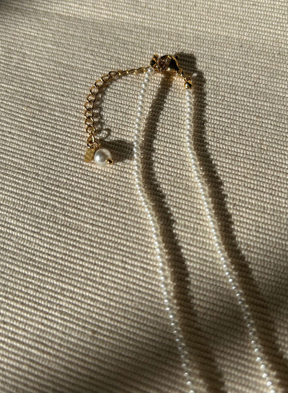 Lola stone necklace