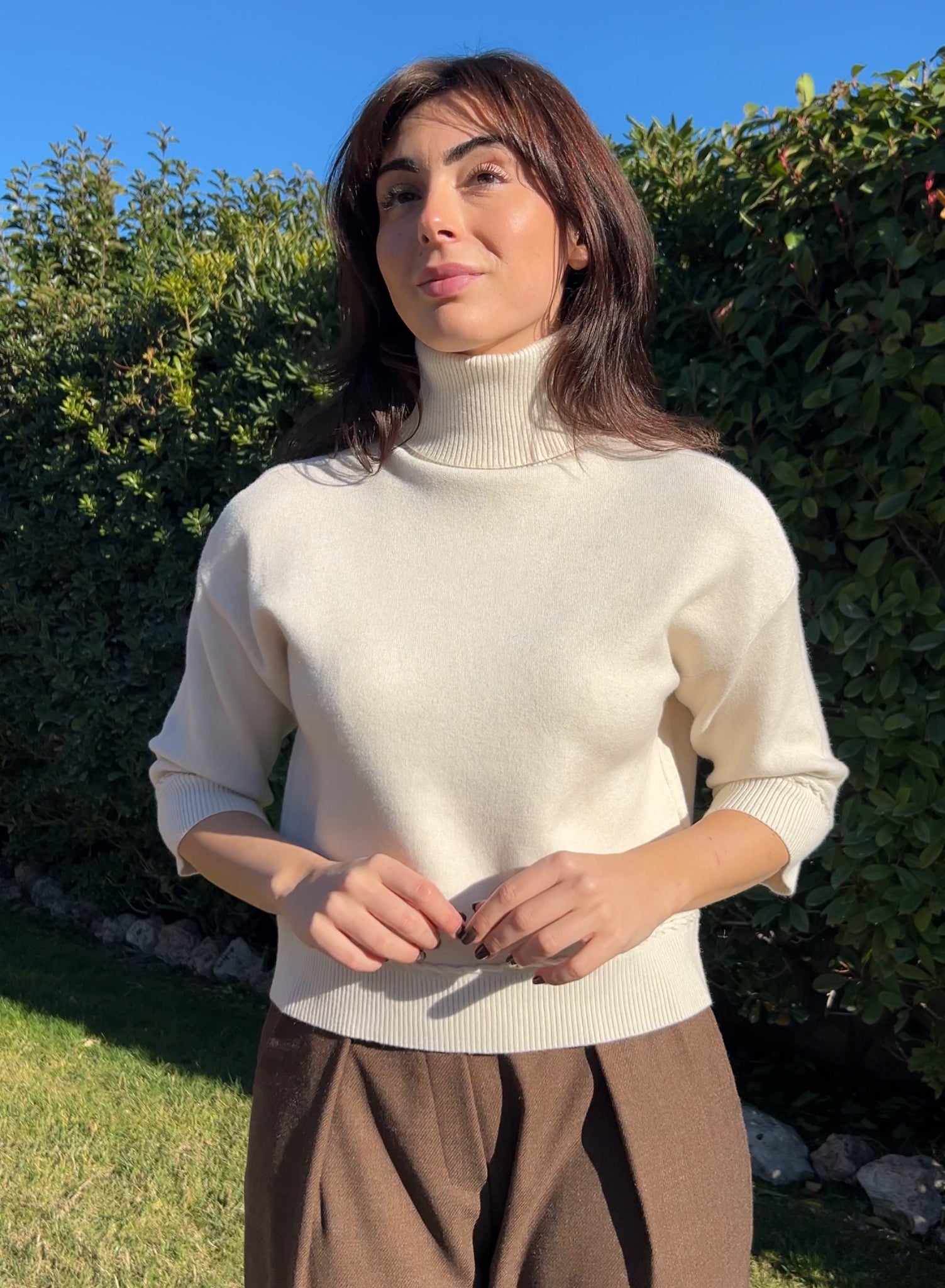 Jersey cuello alto crudo