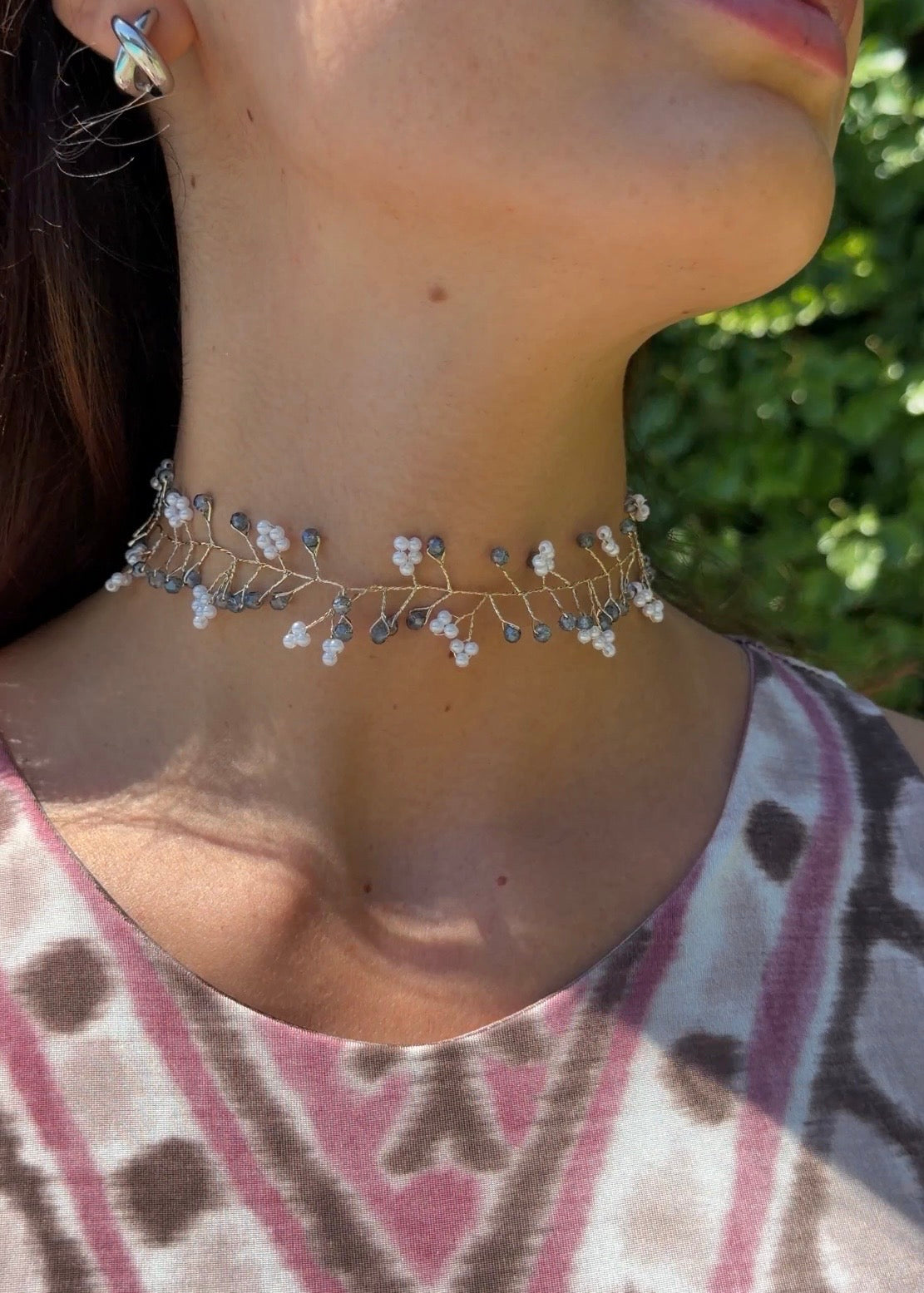 Choker azul y blanco