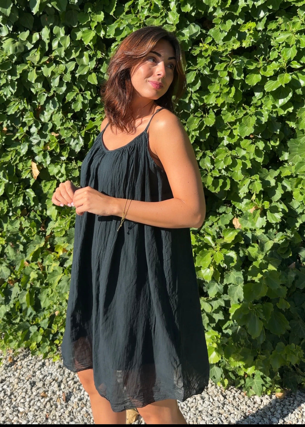 Vestido corto negro