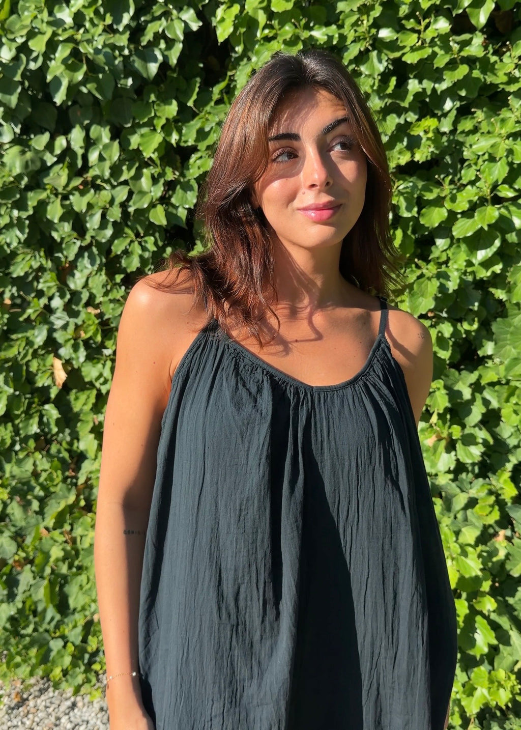 Vestido corto negro