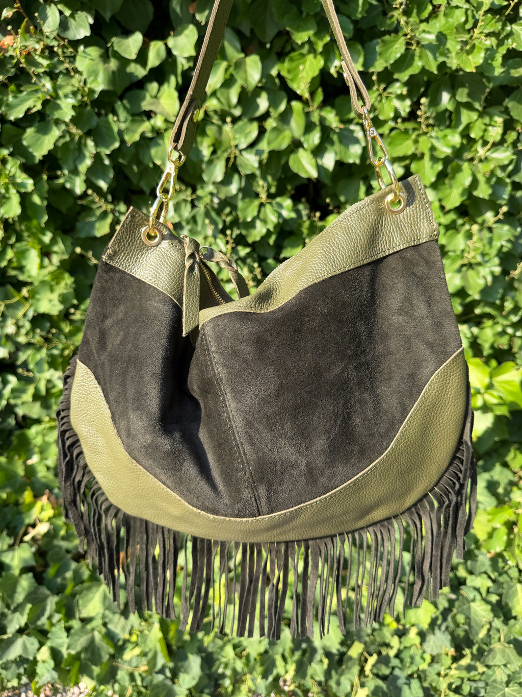 Bolso media luna verde