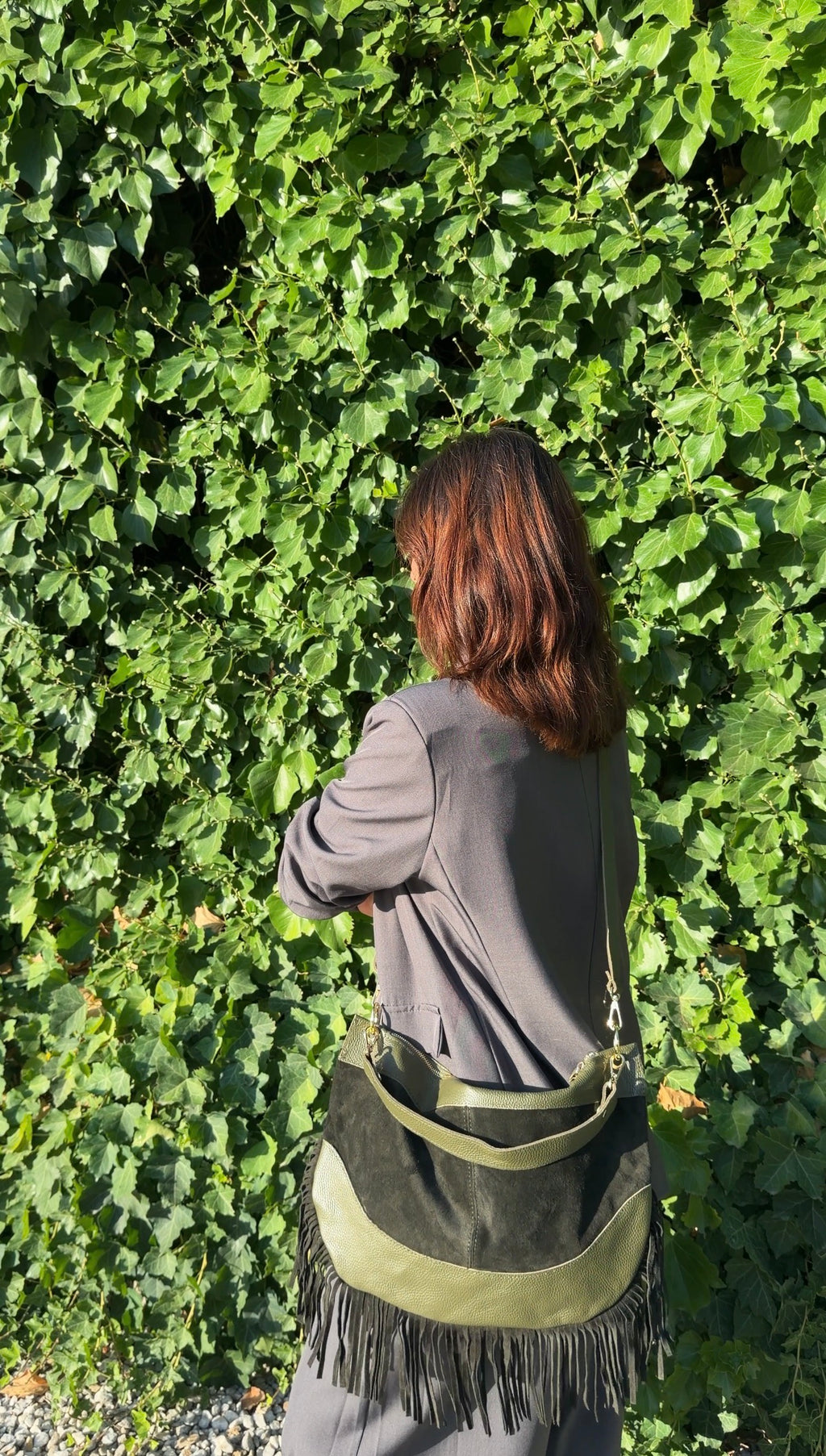 Bolso media luna verde