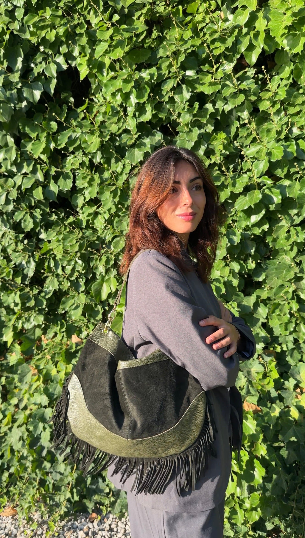 Bolso media luna verde