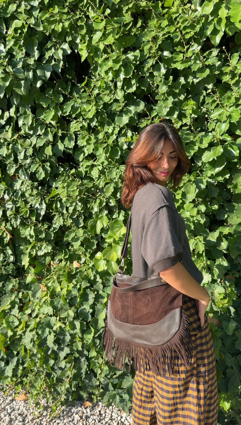 Bolso media luna choco