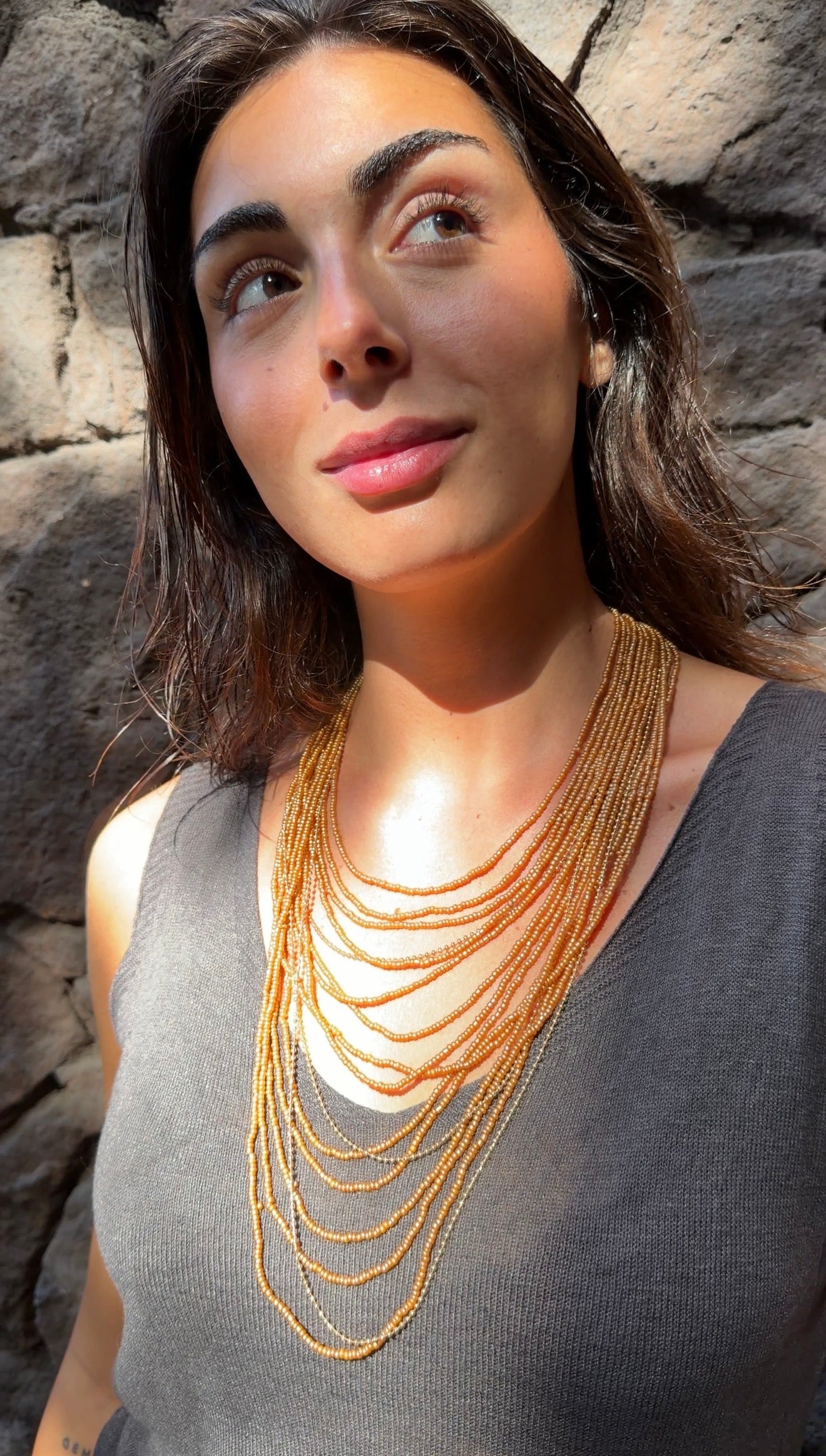 Collar bolitas naranja