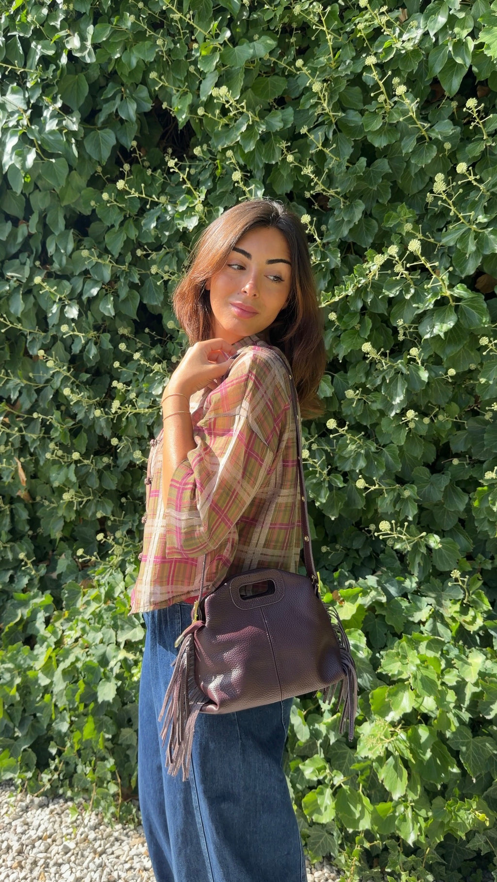Bolso flecos berenjena