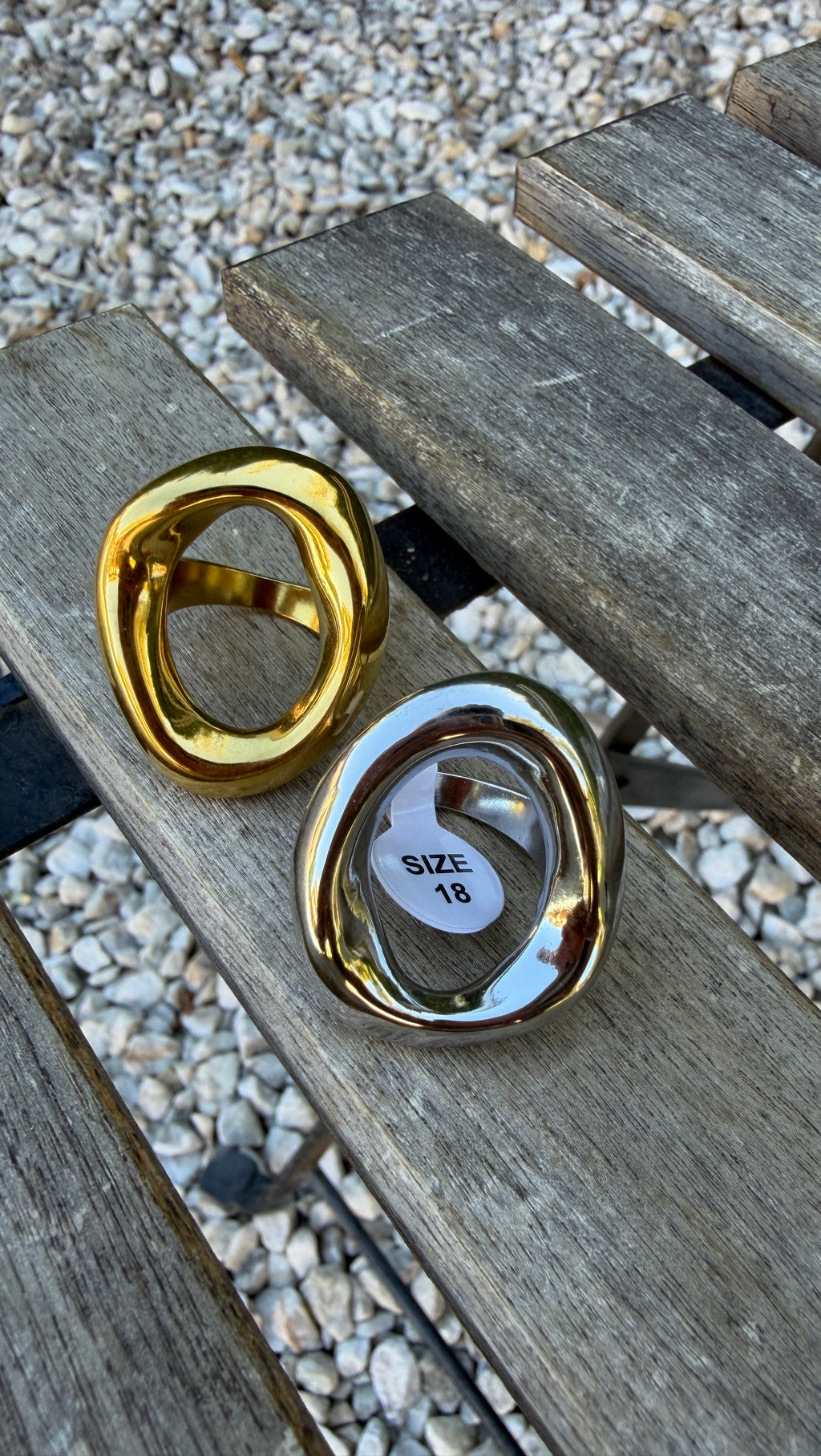 Anillo anilla irregular