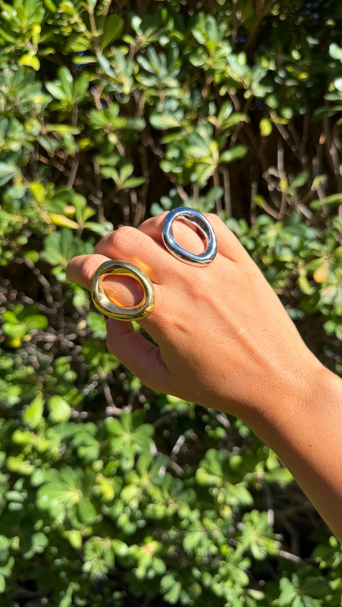 Anillo anilla irregular
