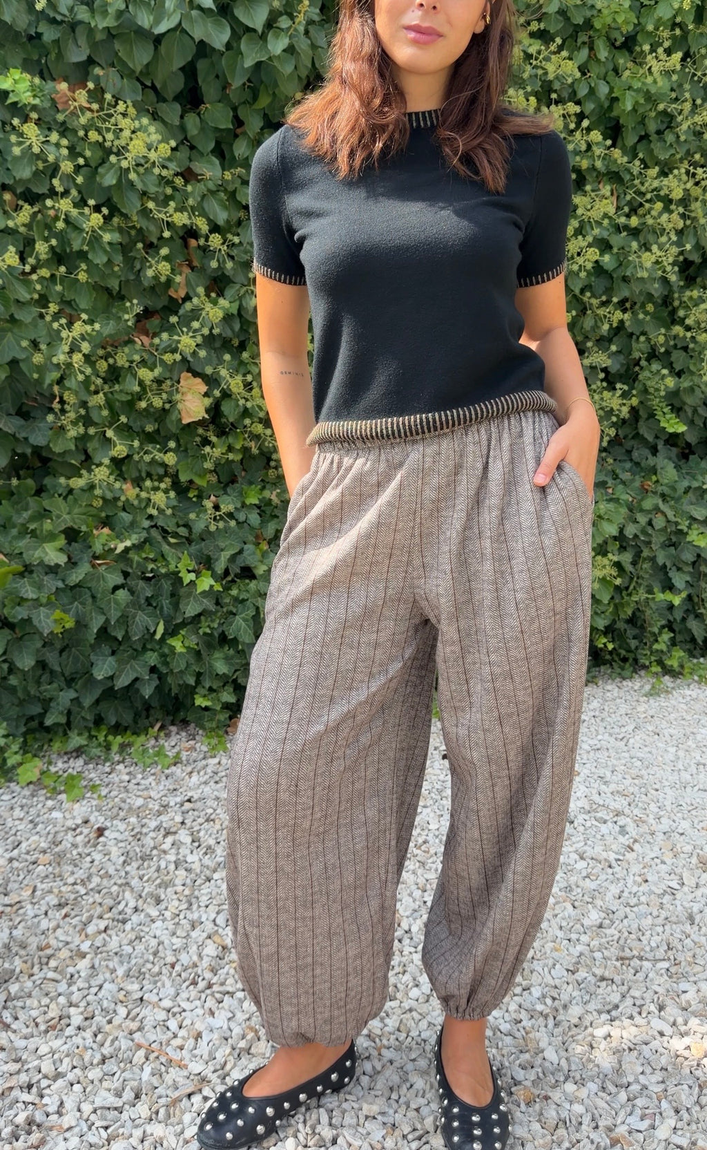 Pantalón bombacho espiga