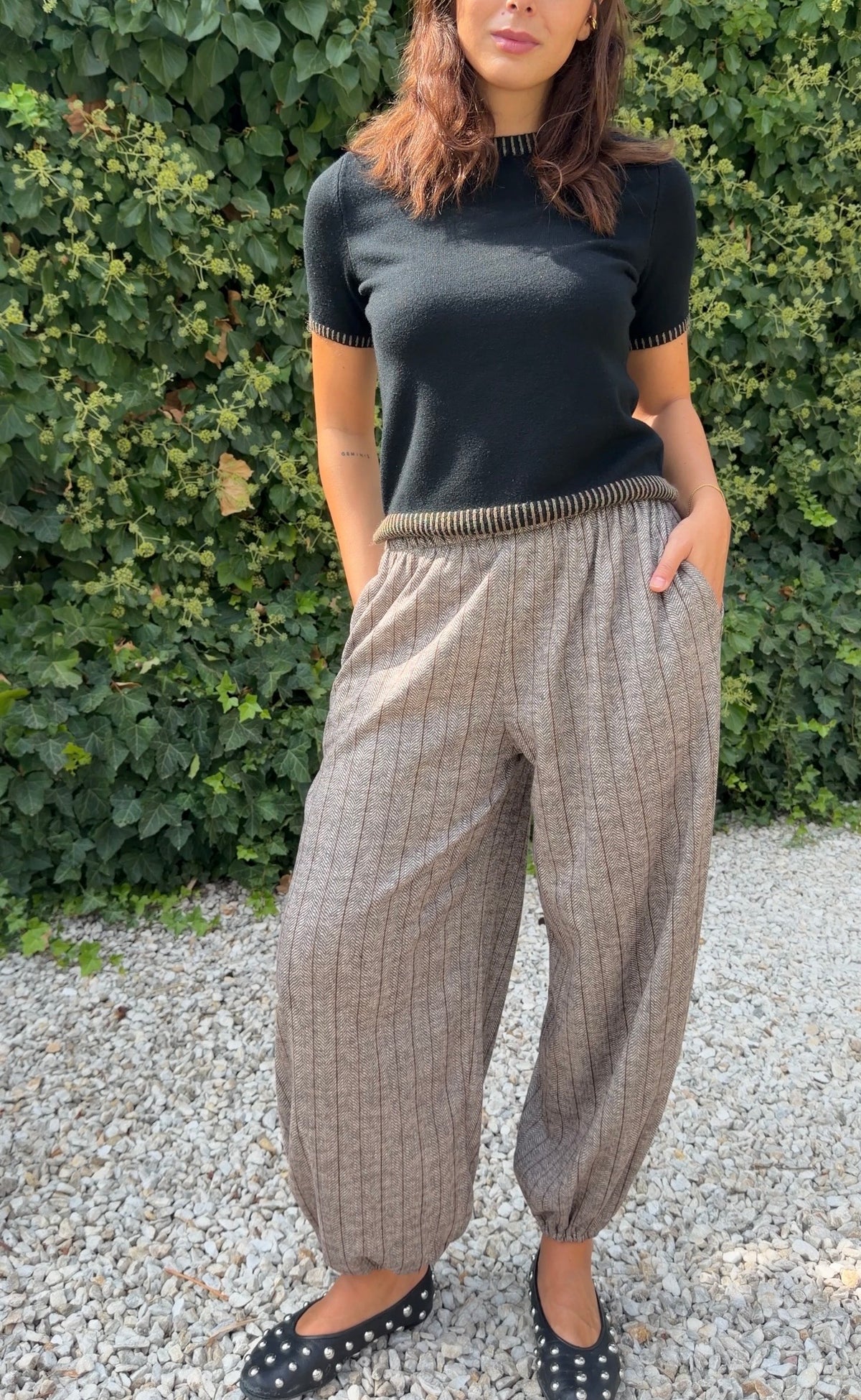 Pantalón bombacho espiga