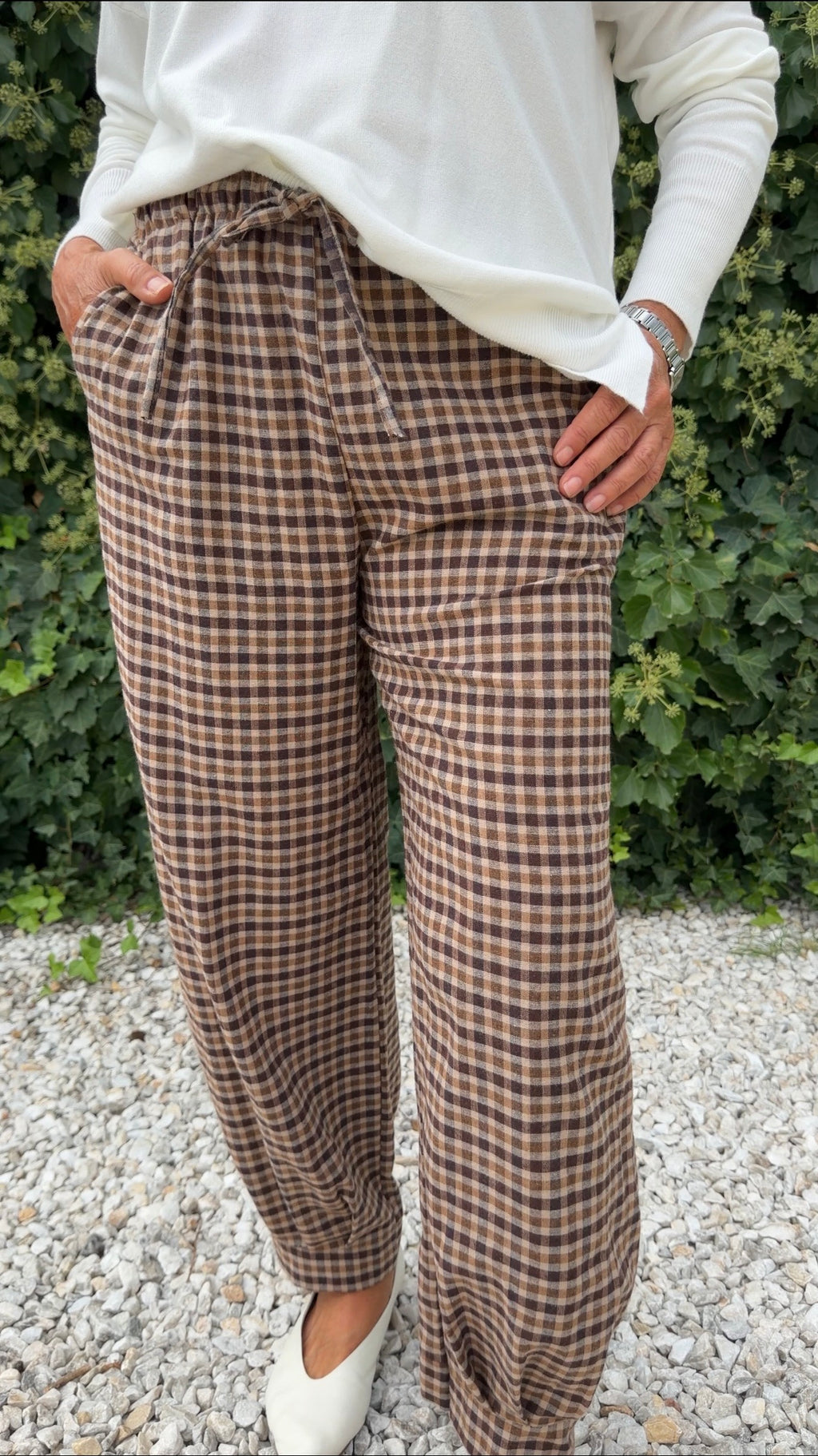 Pantalón bombacho cuadros marrón